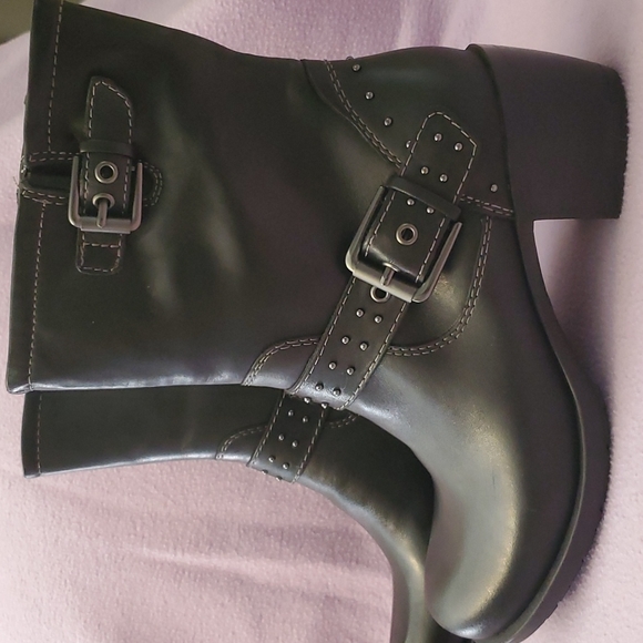 Earth Denali Altitude boots, black leather, size 7. - Picture 5 of 8